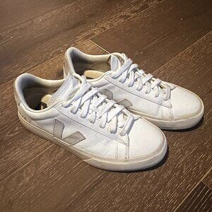 Veja Esplar leather sneaker